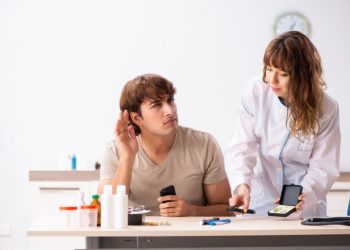 מה מצלצל לי באוזניים?