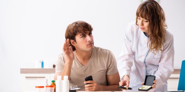 מה מצלצל לי באוזניים?