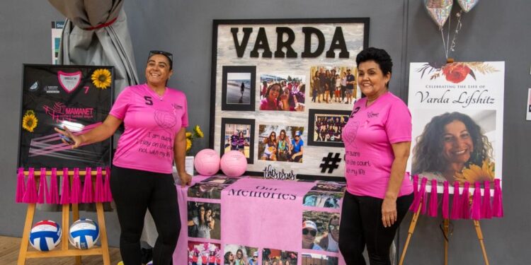 נשות מאמנט נפרדות מורדה ליפשיץ