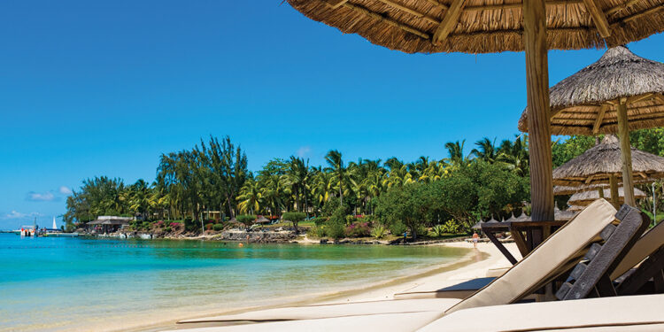 parasol in sea tropical Mauritius romantic atoll island paradise luxury resort about coral reef amazing fresh freedom snorkel adventure אקונה מטטה בזנזיבר