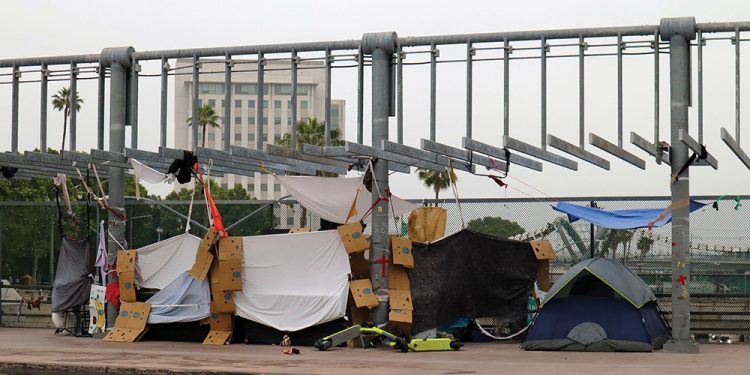 הפנים האמיתיות של לוס אנג'לס