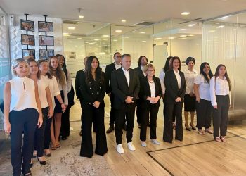 סוגרים את החובות