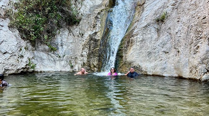 טיול אל מפלי סוויצר וקניון הדובים