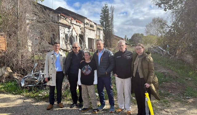 המשלחת בבארי. צילום: פרטי המרכז הרפואי סידרס סיני ישתף פעולה עם בתי חולים בפריפריה