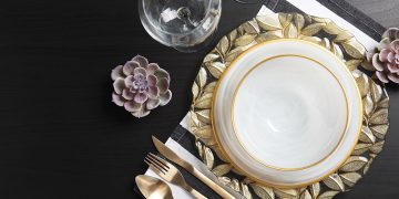 סידורי שולחן לפסח: רעיונות וסטיילים לכל טעם