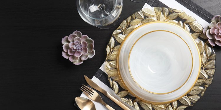 סידורי שולחן לפסח: רעיונות וסטיילים לכל טעם